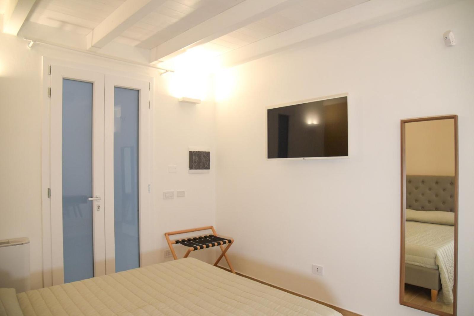 Serenity Apulian Rooms Trepuzzi Экстерьер фото